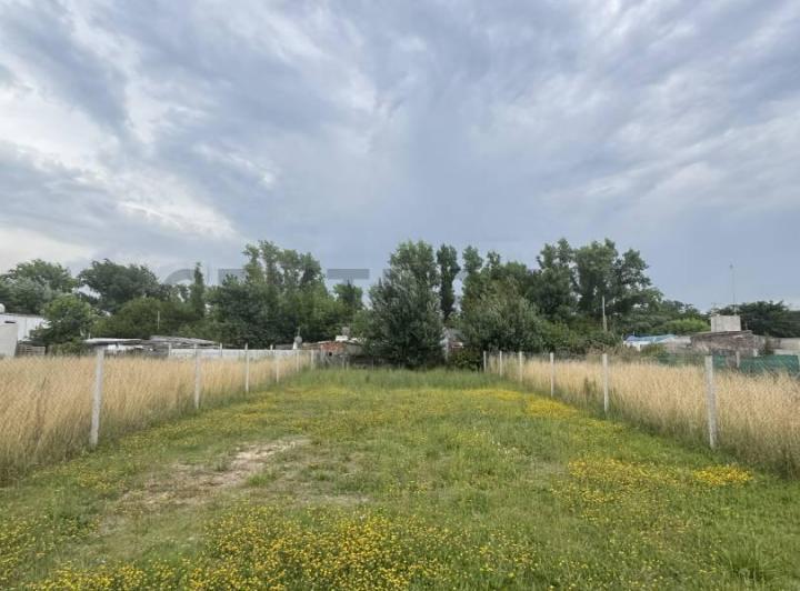 Terreno · 402m²