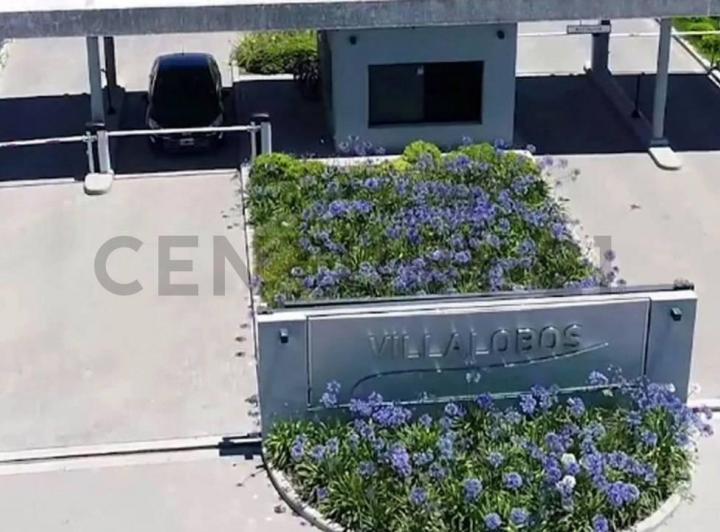 Terreno · 730m²