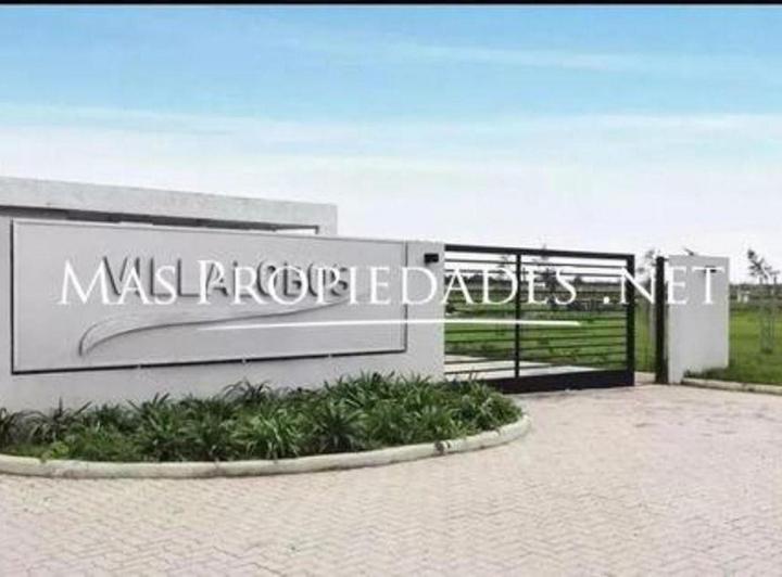 Terreno · 660m²