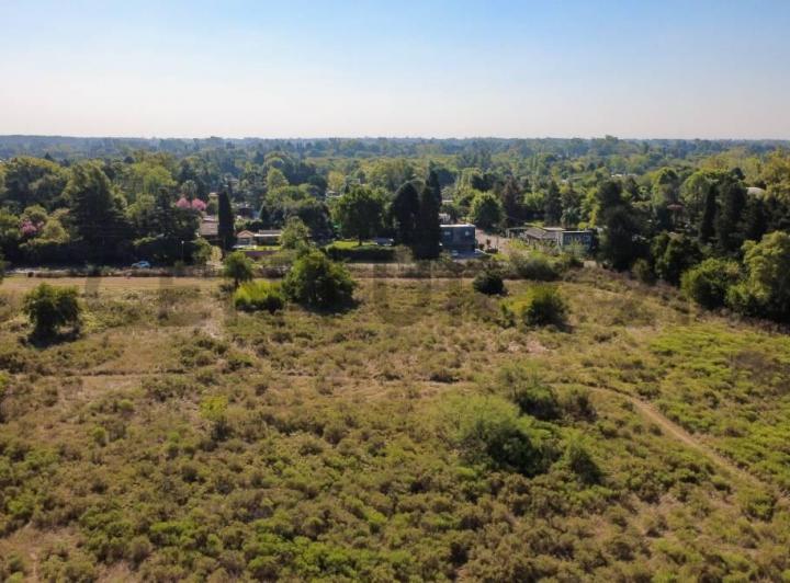 Terreno · 600m²