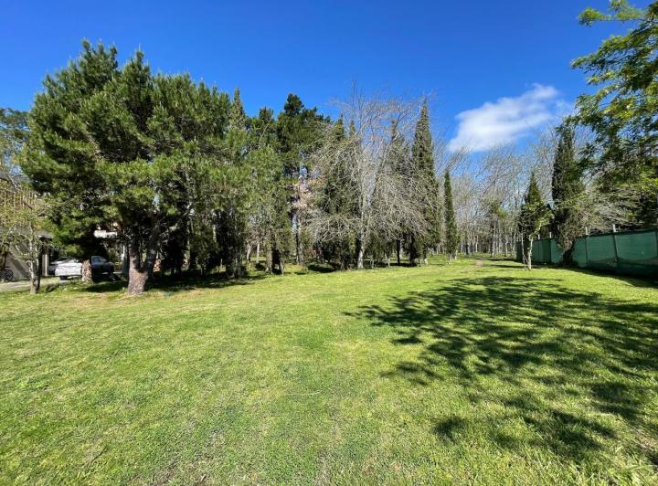 Terreno · 967m²