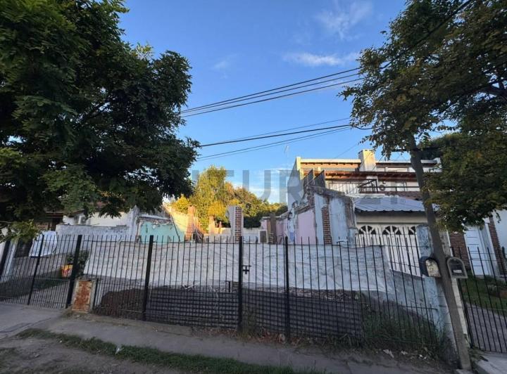 Terreno · 351m²