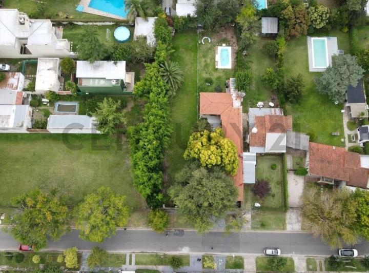 Terreno · 588m²