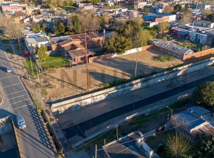 Terreno · 1200m²