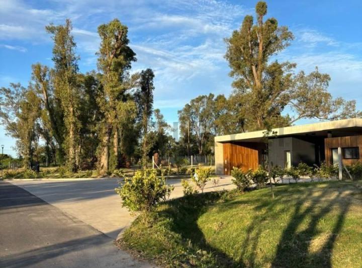 Terreno · 628m²