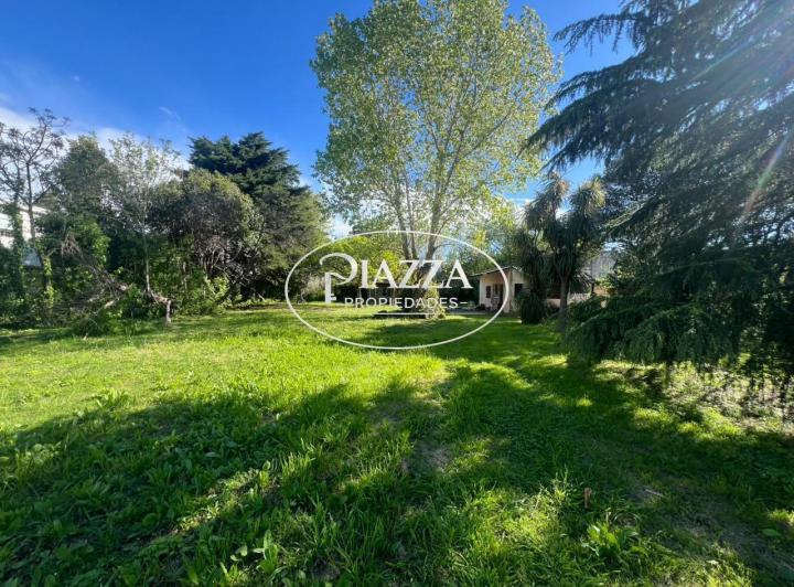 Terreno · 1800m²