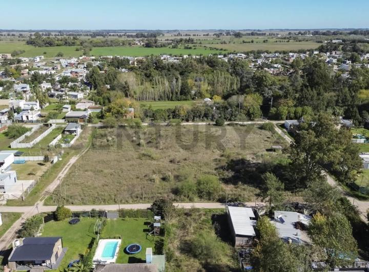Terreno · 272m²