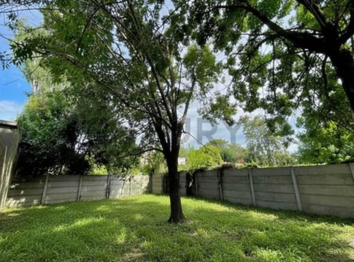 Terreno · 400m²