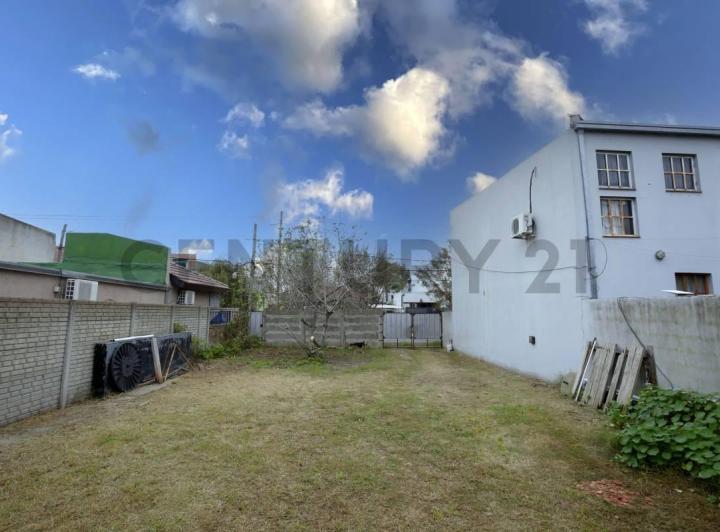 Terreno · 267m²