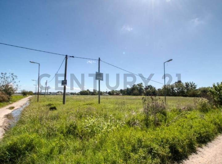 Terreno · 690m²