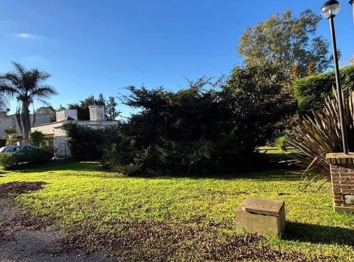 Terreno · 900m²