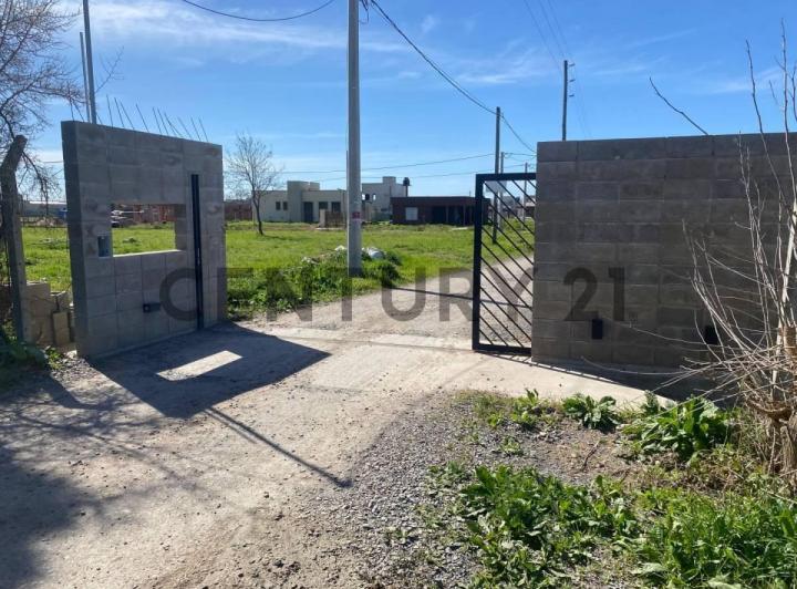 Terreno · 600m²