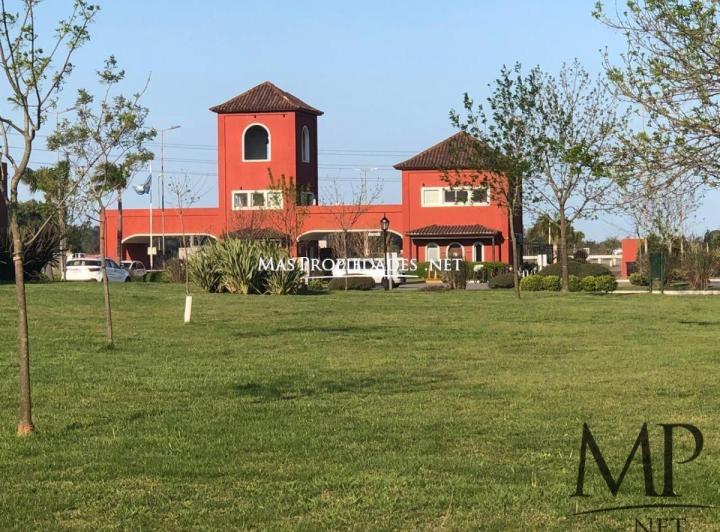 Terreno · 814m²