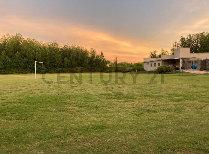 Terreno · 1200m²