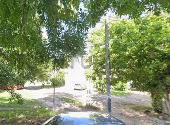 Terreno · 198m²