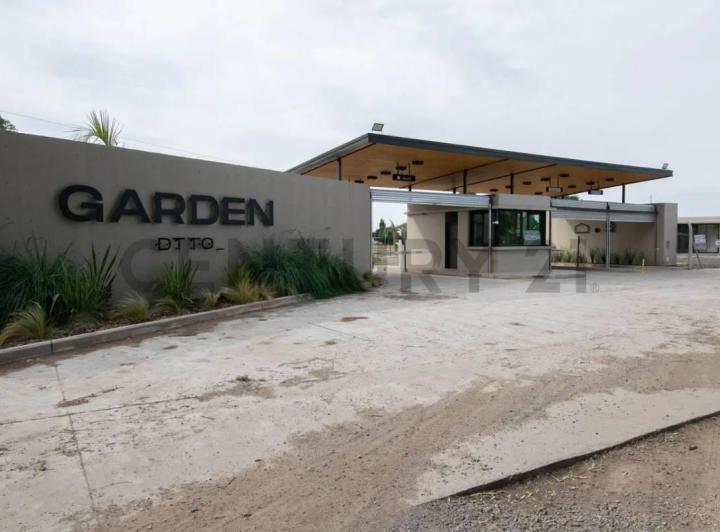 Terreno · 865m²