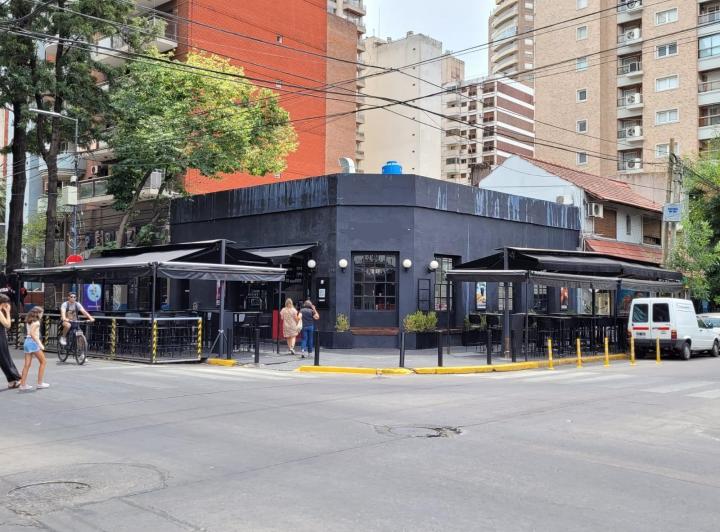 Local comercial · 135m²