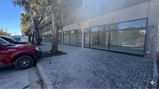 Local comercial · 130m² · 1 Ambiente