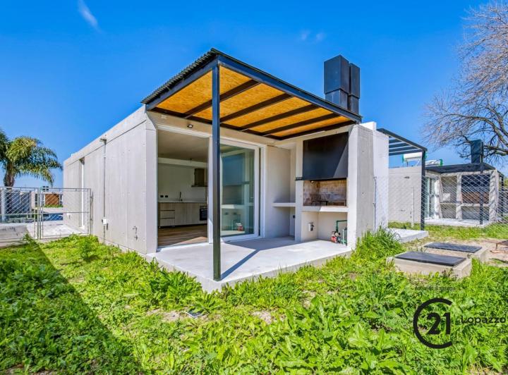 Casa · 45m² · 2 Ambientes · 1 Cochera