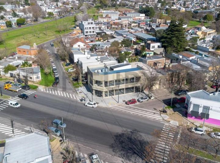 Local comercial · 337m²