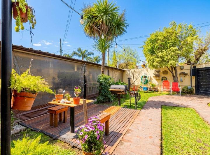 Casa · 171m² · 5 Ambientes · 2 Cocheras