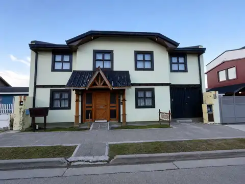 Hostal del monte más casa en venta - ushuaia