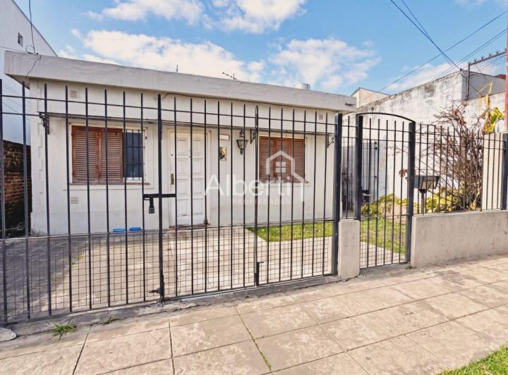 Casa · 56m² · 4 Ambientes · 1 Cochera