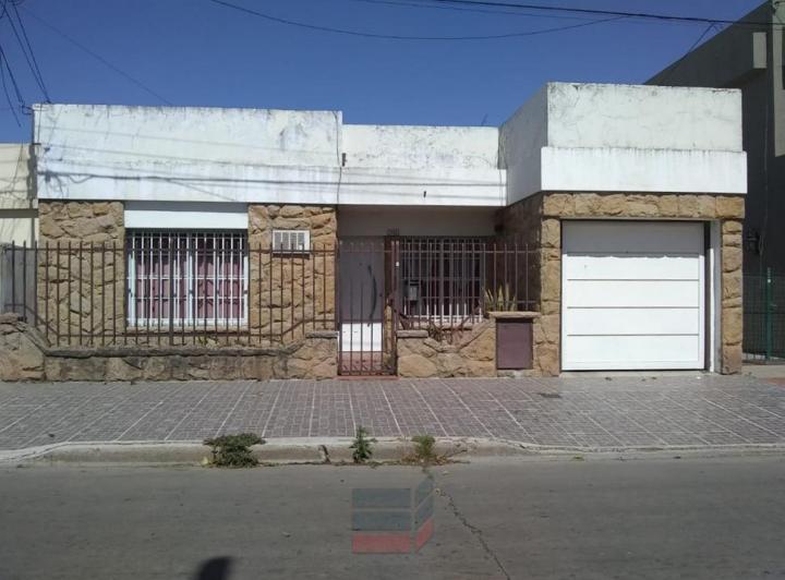 Casa · 155m² · 3 Ambientes · 1 Cochera
