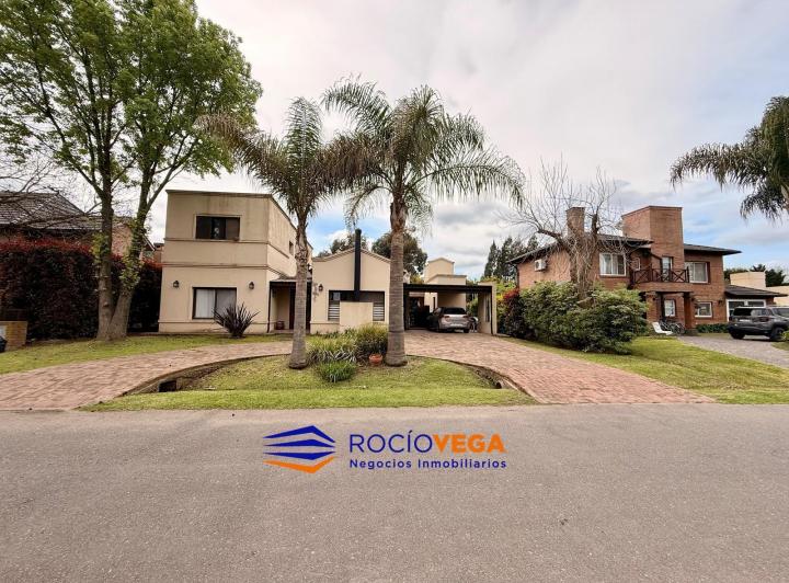 Casa · 186m² · 5 Ambientes · 2 Cocheras