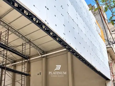 Gran local comercial en alquiler peatonal florida, centro de salta