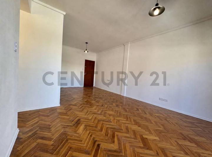 Departamento · 74m² · 4 Ambientes · 1 Cochera