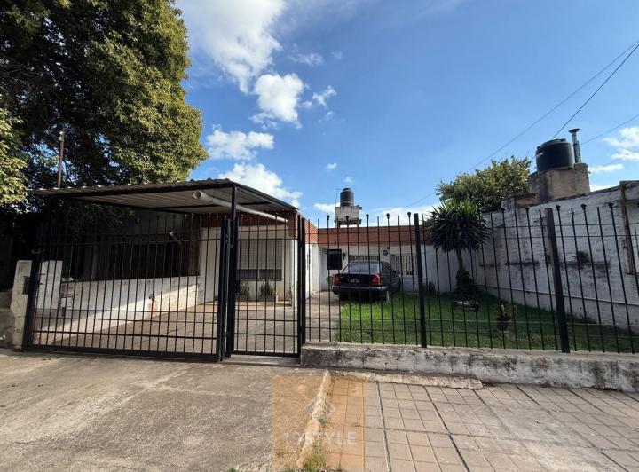 Casa · 300m² · 3 Dormitorios