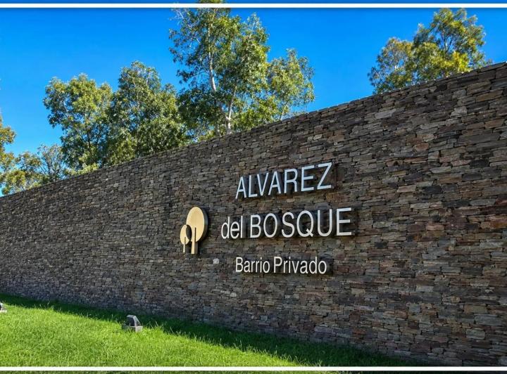 Terreno · 604m²