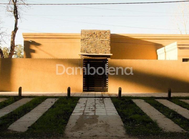 Local comercial · 137m² · 1 Cochera
