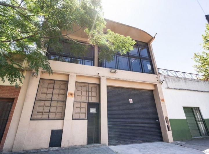 Bodega-Galpón · 445m²