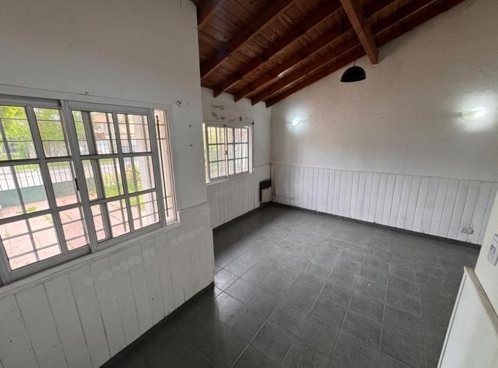 Casa · 100m² · 3 Ambientes · 1 Cochera