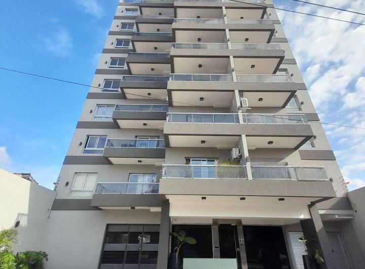Departamento · 40m² · 2 Ambientes · 1 Cochera