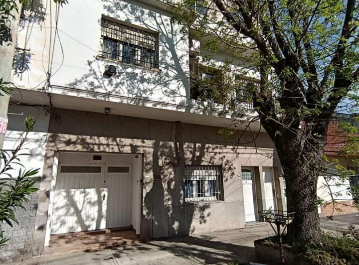 PH · 130m² · 4 Ambientes · 3 Cocheras