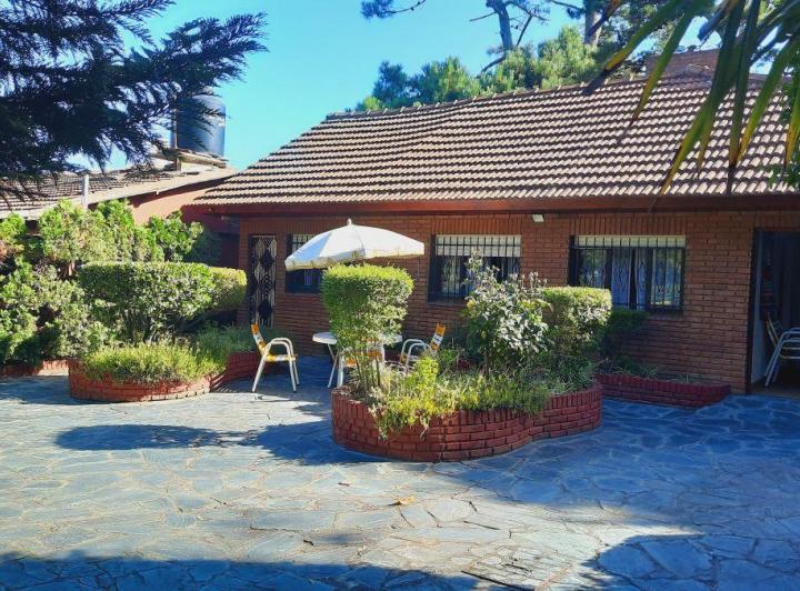 Casa · 90m² · 2 Ambientes · 1 Cochera