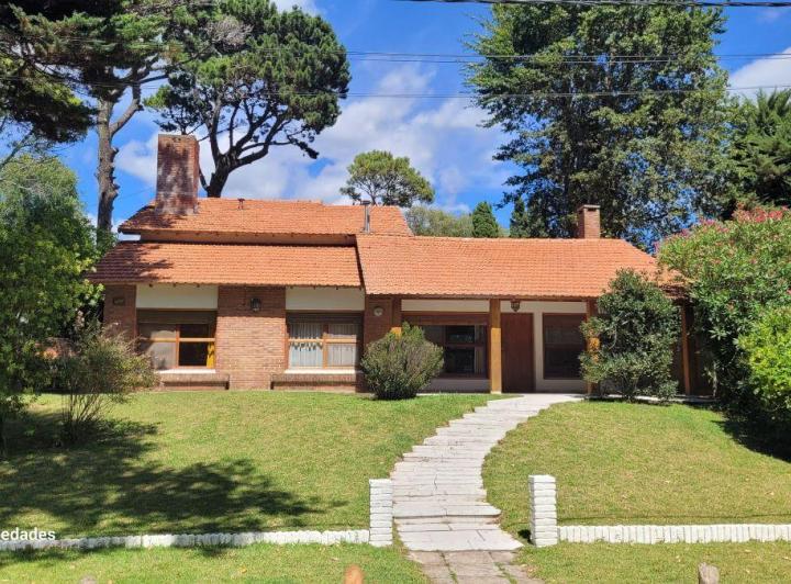 Casa · 163m² · 6 Ambientes