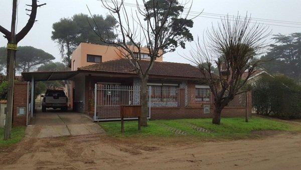 Casa · 154m² · 5 Ambientes · 1 Cochera