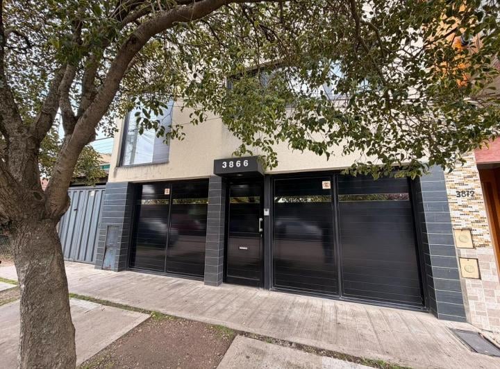 Casa · 260m² · 3 Ambientes · 3 Cocheras