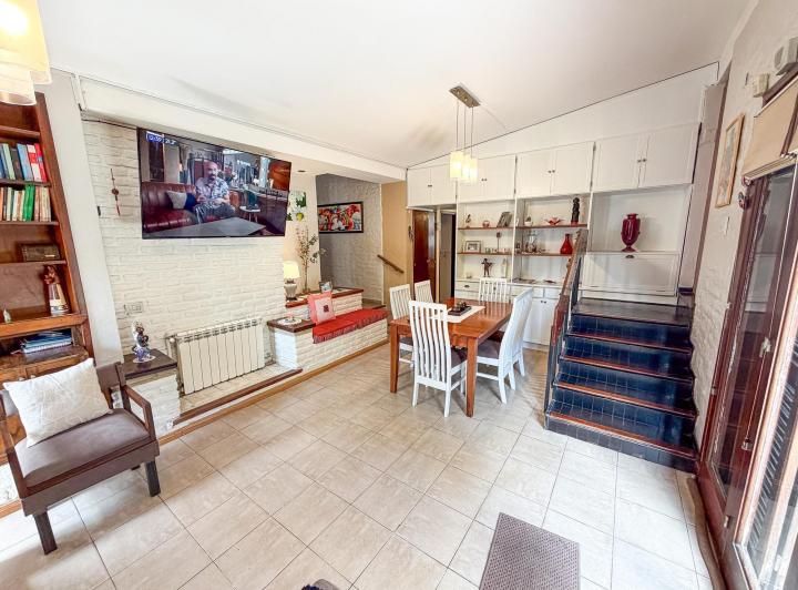 Casa · 185m² · 4 Dormitorios · 1 Cochera