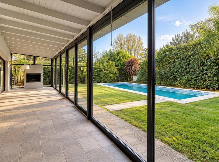 Casa · 167m² · 4 Ambientes · 2 Cocheras