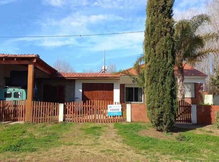 Casa · 110m² · 3 Ambientes · 2 Cocheras