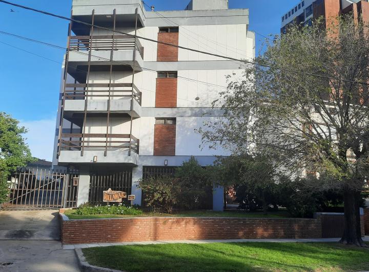 Departamento · 98m² · 4 Ambientes · 1 Cochera