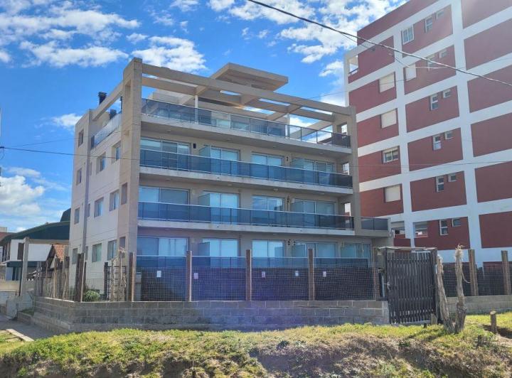Departamento · 49m² · 2 Ambientes · 1 Cochera