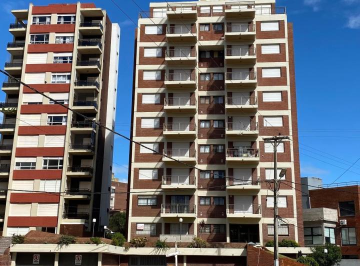 Departamento · 61m² · 2 Ambientes · 1 Cochera