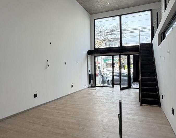Local comercial · 54m²
