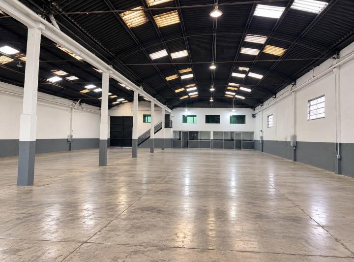 Bodega-Galpón · 800m²